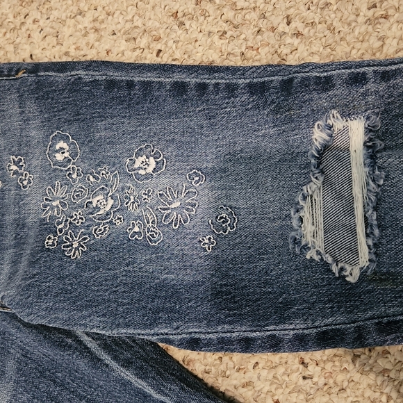 NWOT Cat & Jack Girlfriend cut stretch jeans-size 7-never worn - Picture 2 of 4